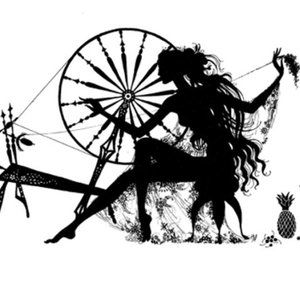 Meet your Posher, Laurie